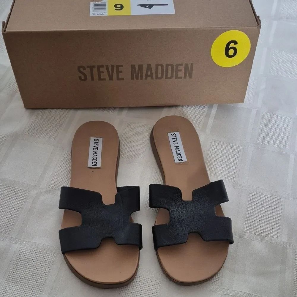 Steve Madden Black Slide Sandals